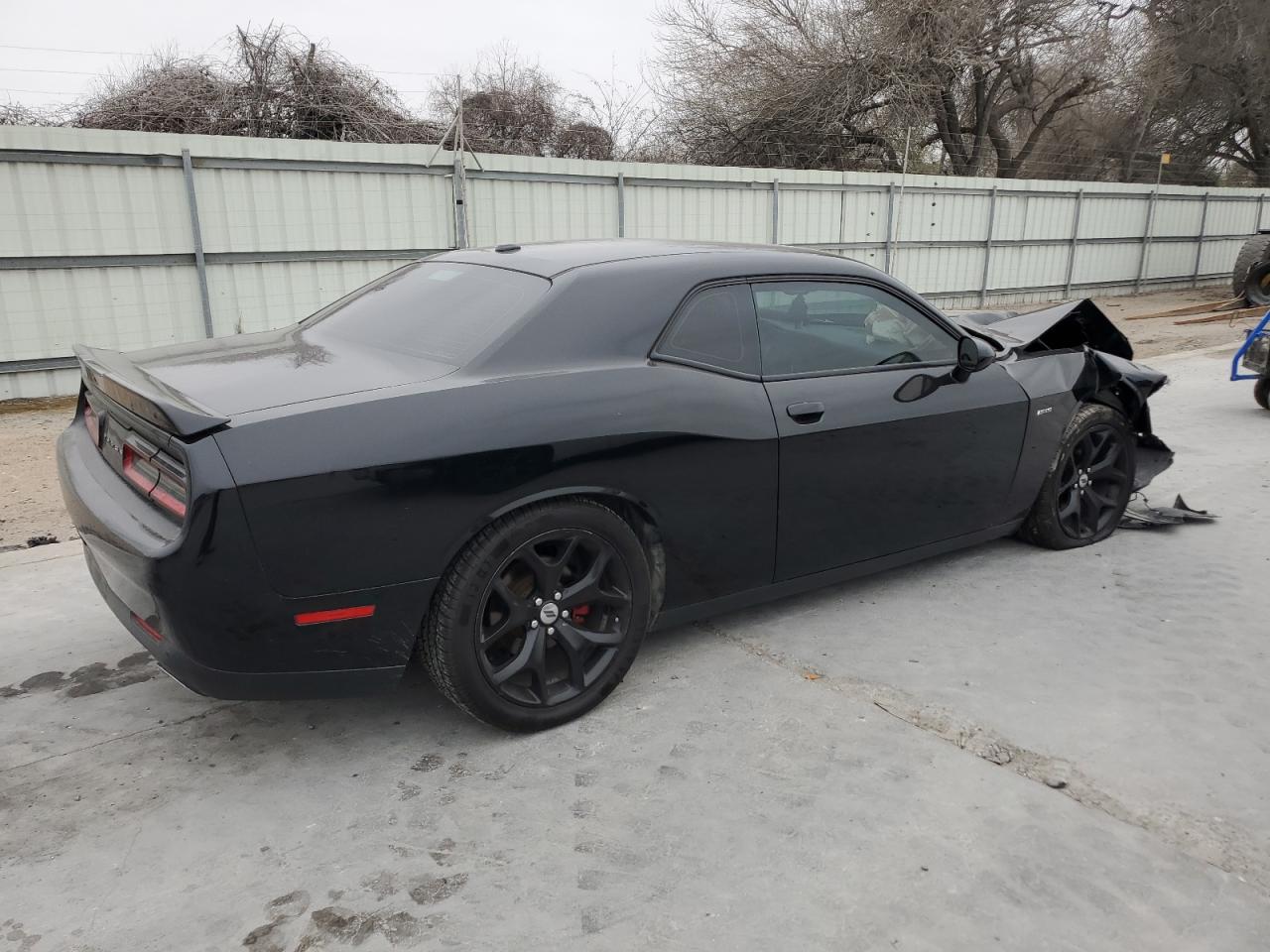 2019 Dodge Challenger - Image 3