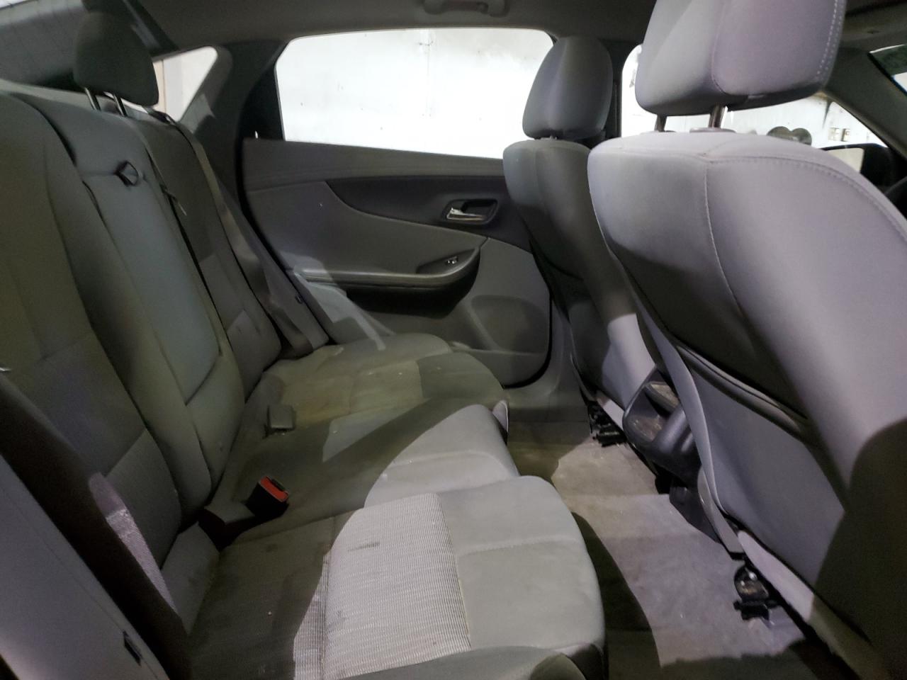 2015 Chevrolet Impala - Image 10