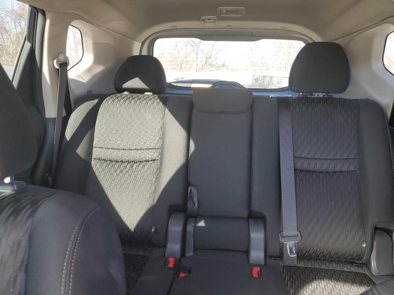 2019 Nissan Rogue - Image 10