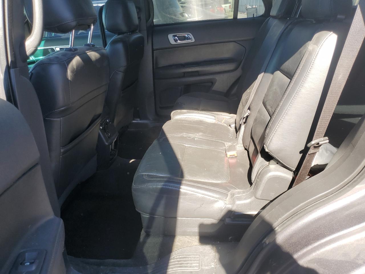 2014 Ford Explorer - Image 11