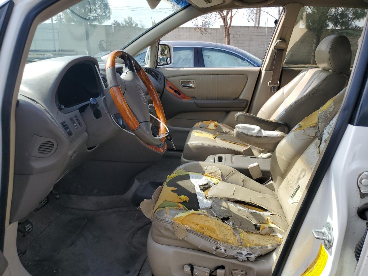2001 Lexus RX - Image 7