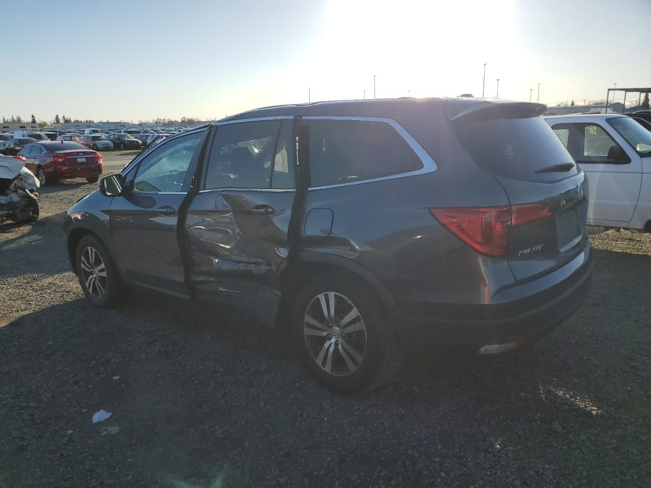 2016 Honda Pilot - Image 2