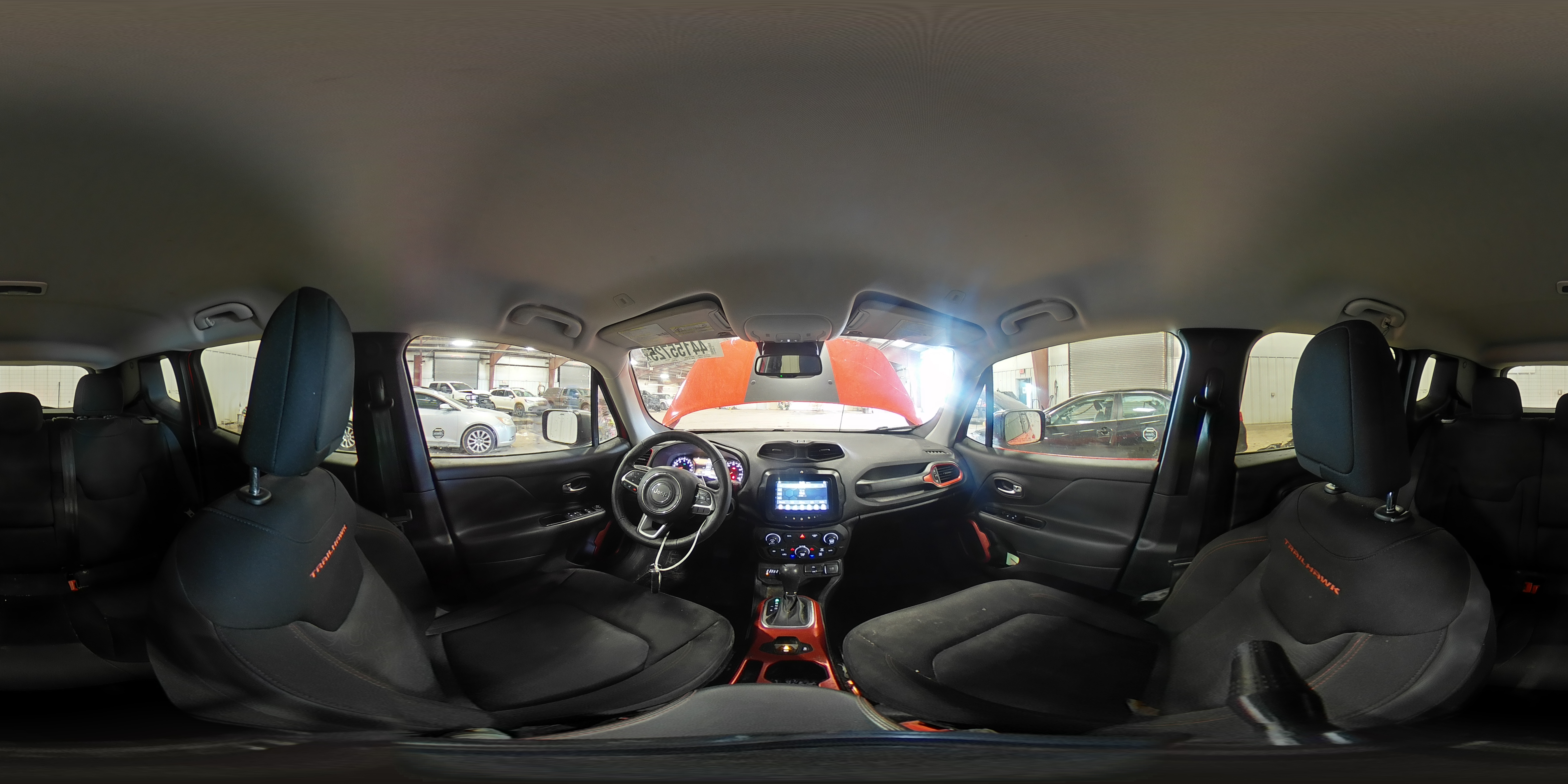 2018 Jeep Renegade - Image 16