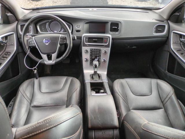  VOLVO V60 2017 Чорний