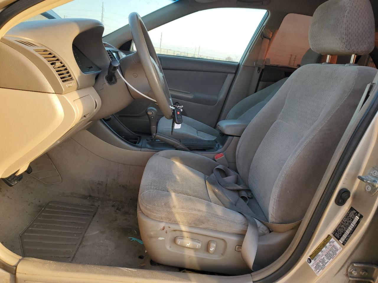2004 Toyota Camry - Image 7