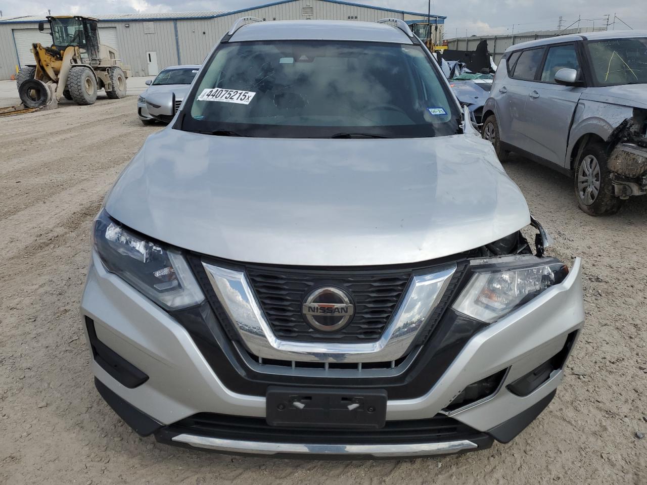 2020 Nissan Rogue - Image 5