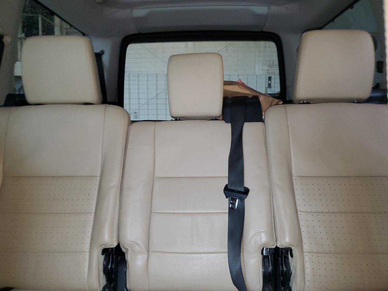 2005 Land Rover LR3 - Image 10