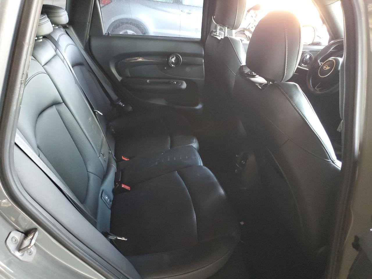 2018 MINI Cooper - Image 10