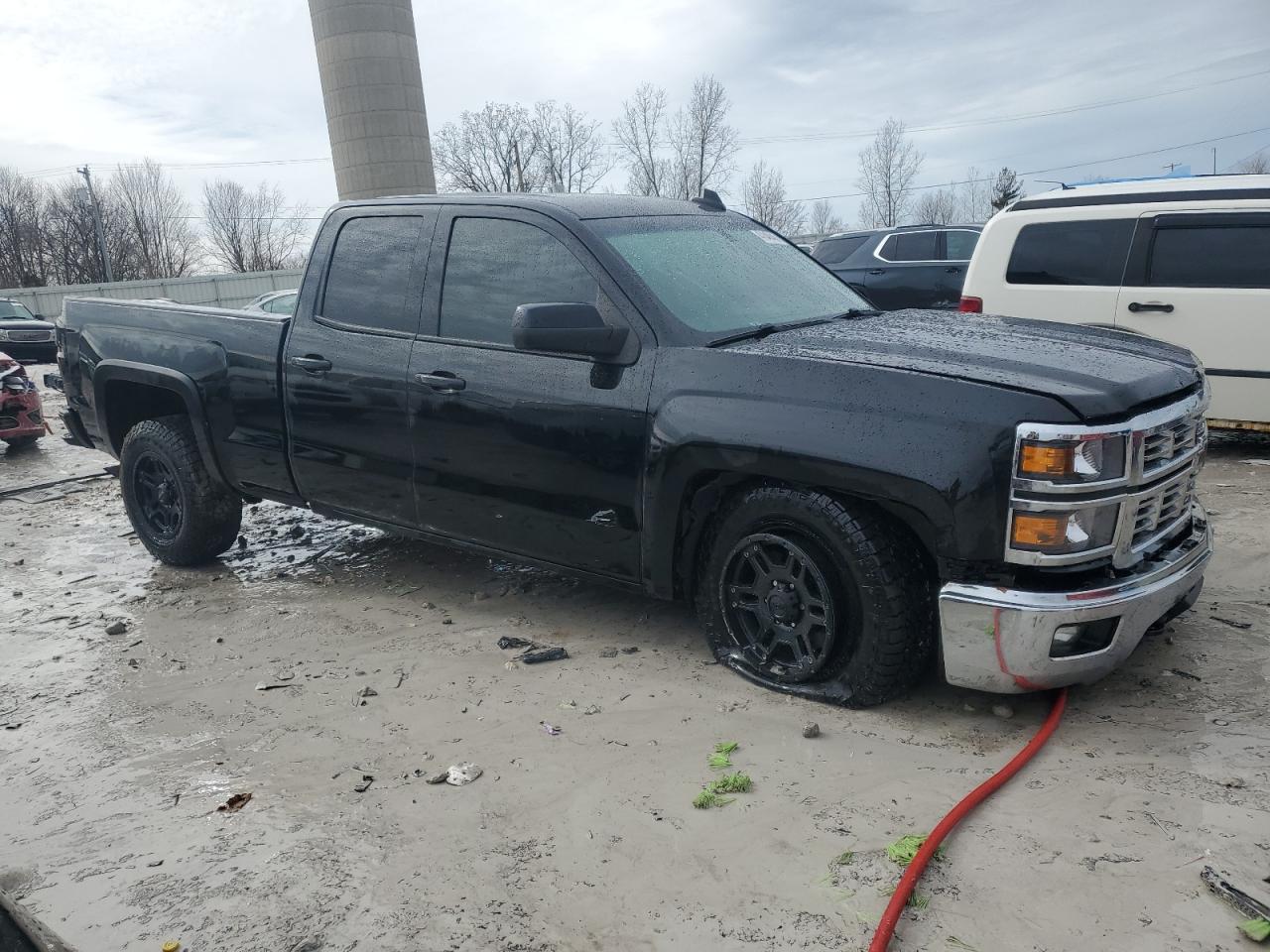 2015 Chevrolet Silverado - Image 4