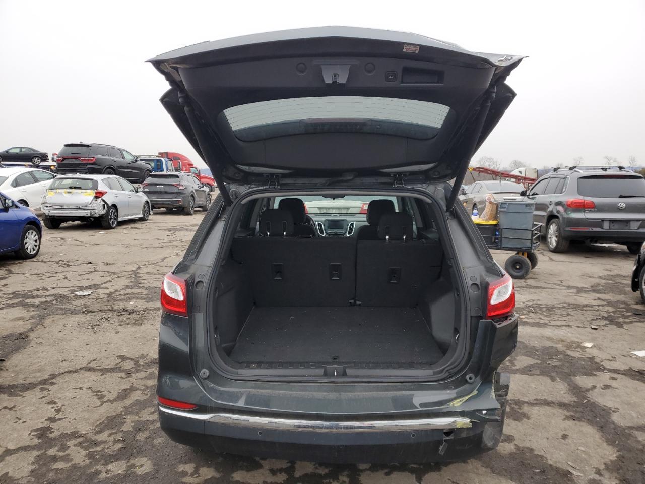 2020 Chevrolet Equinox - Image 6
