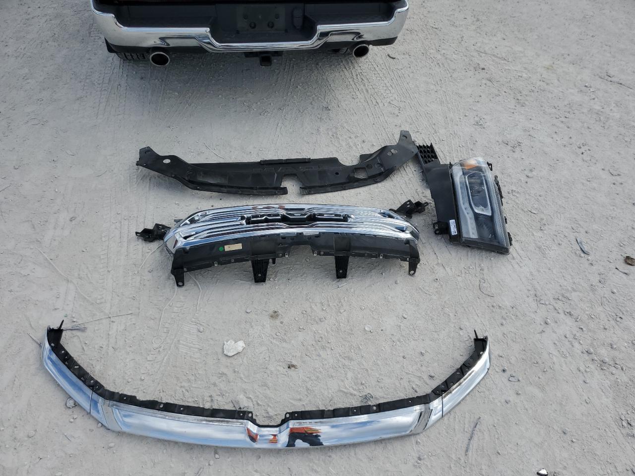 2019 RAM 1500 - Image 12