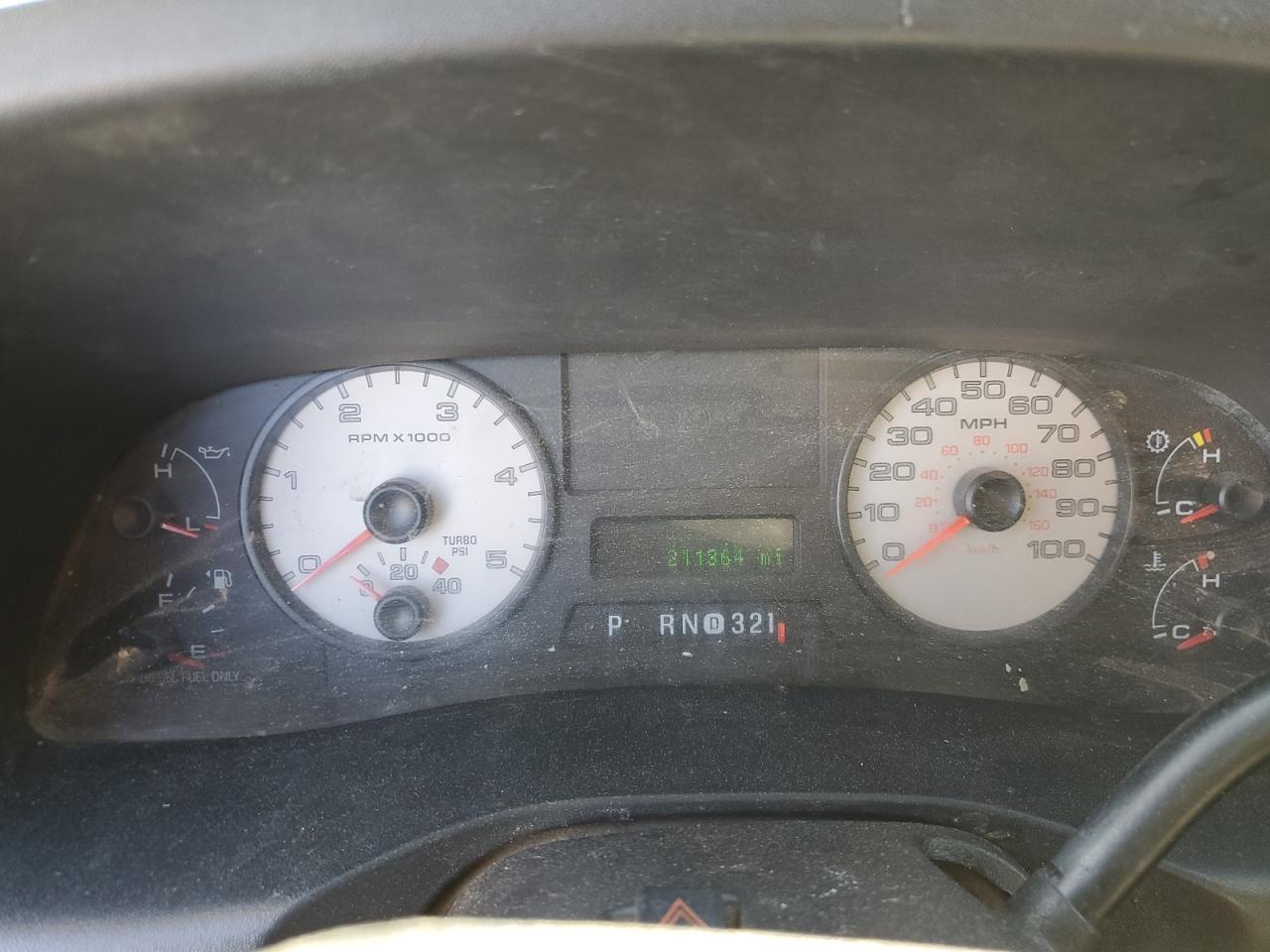 2006 Ford F350 - Image 9