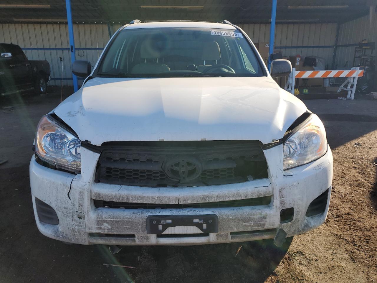 2010 Toyota RAV 4 - Image 5