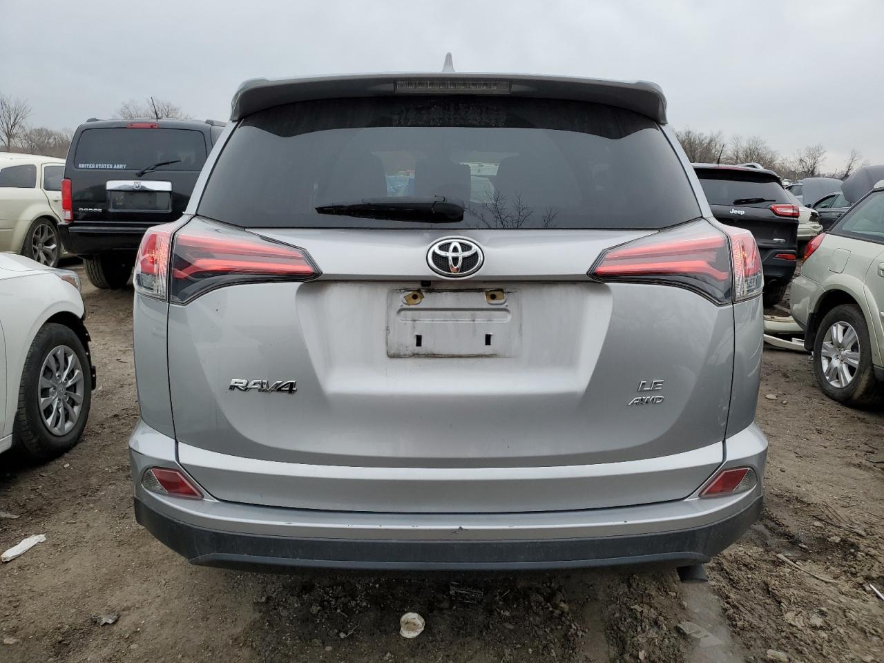 2018 Toyota RAV 4 - Image 6