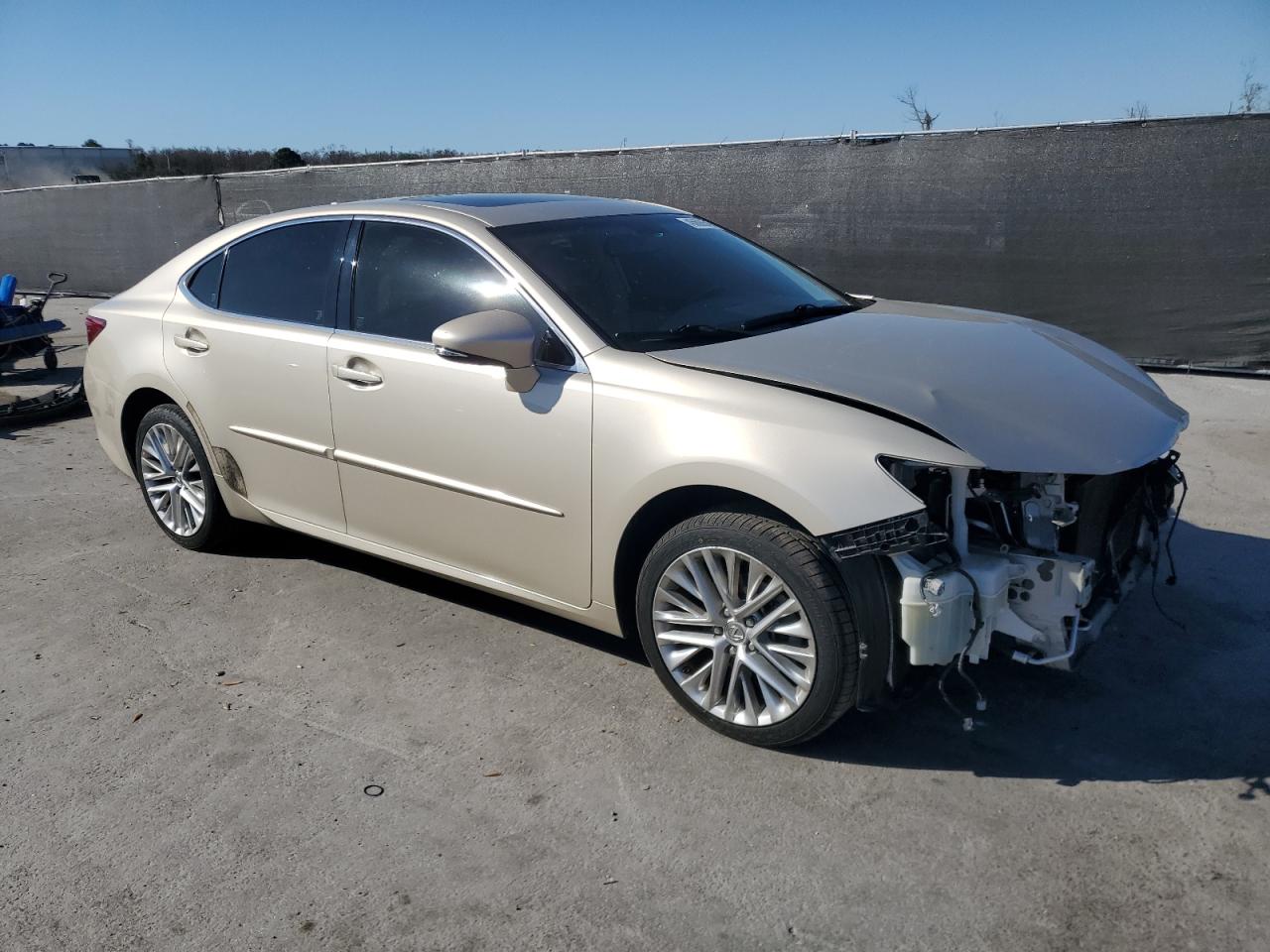 2013 Lexus ES - Image 4