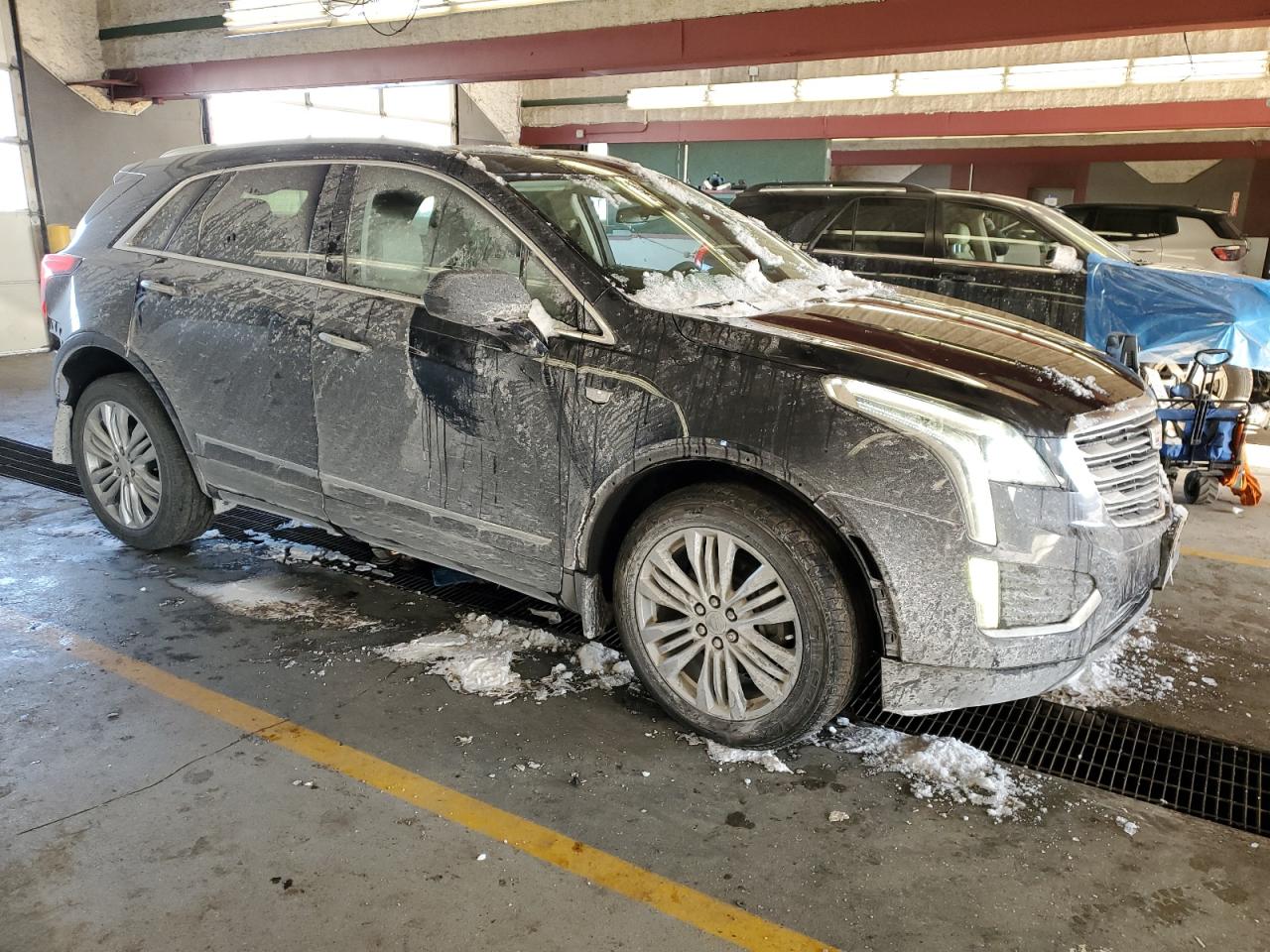2017 Cadillac XT5 - Image 4