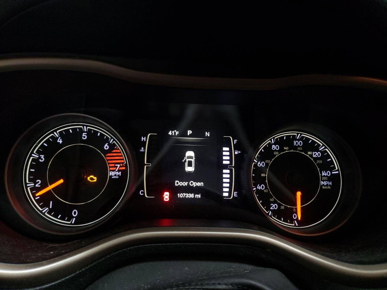 2016 Jeep Grand Cherokee - Image 9