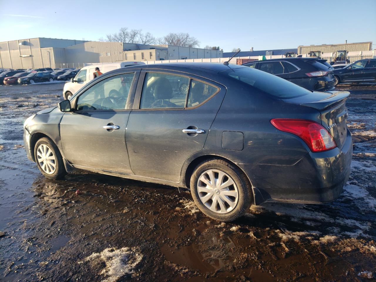 2015 Nissan Versa - Image 2