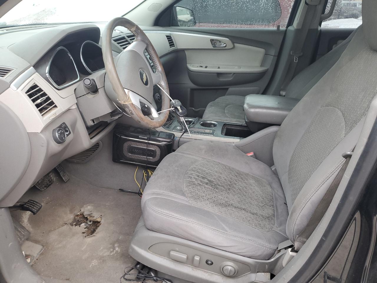 2010 Chevrolet Traverse - Image 7