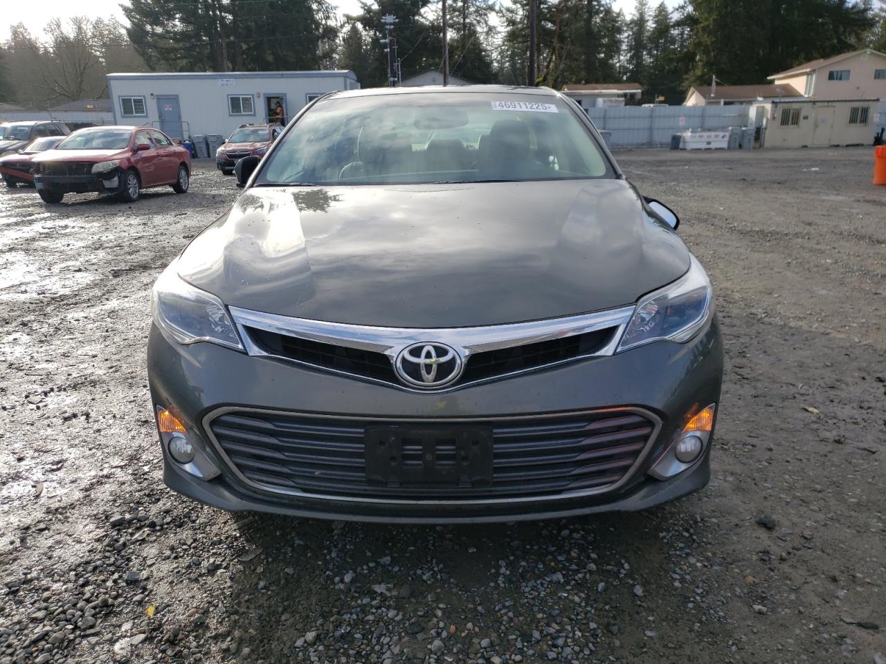 2014 Toyota Avalon - Image 5
