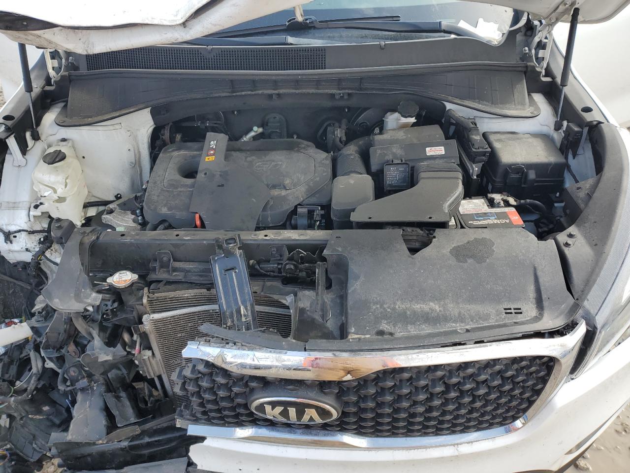 2016 Kia Sorento - Image 13