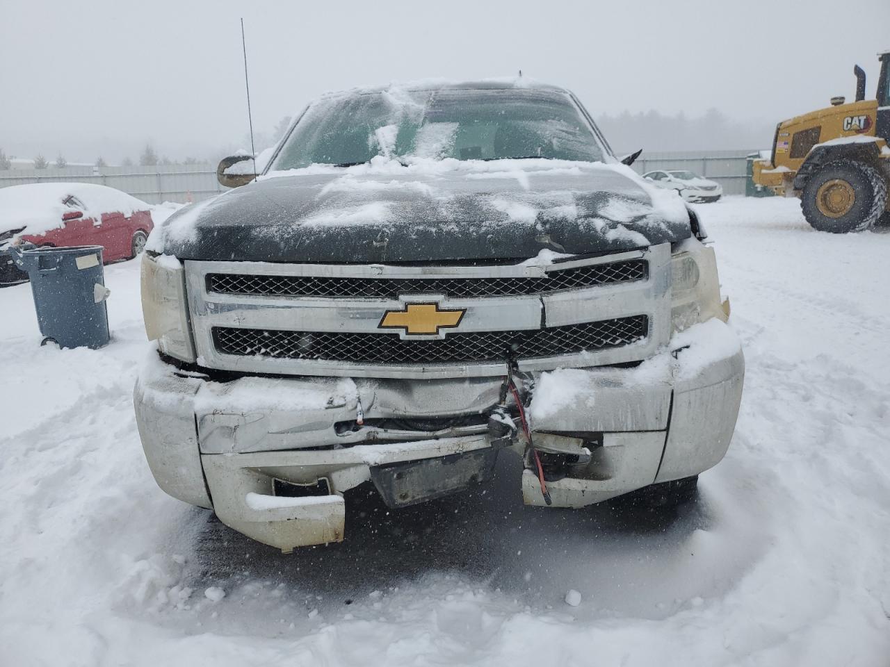 2013 Chevrolet Silverado - Image 5