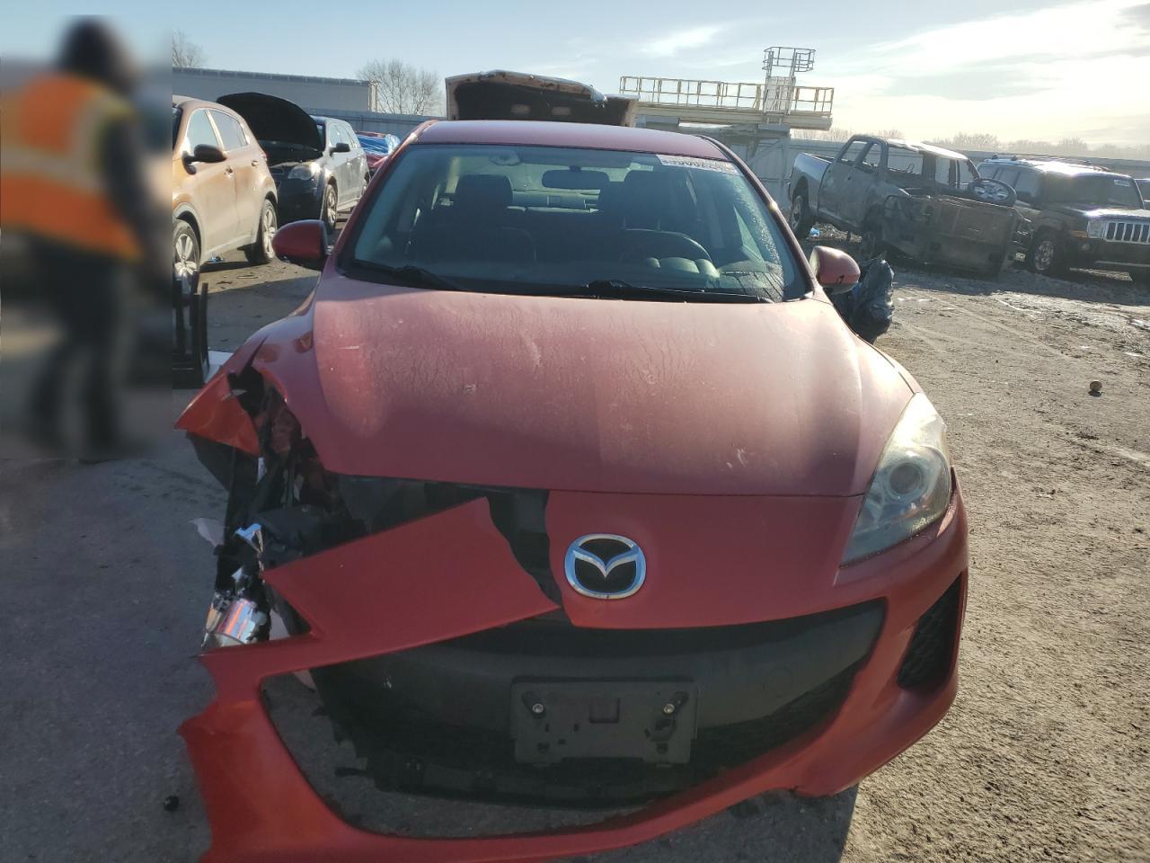 2013 Mazda 3 - Image 5