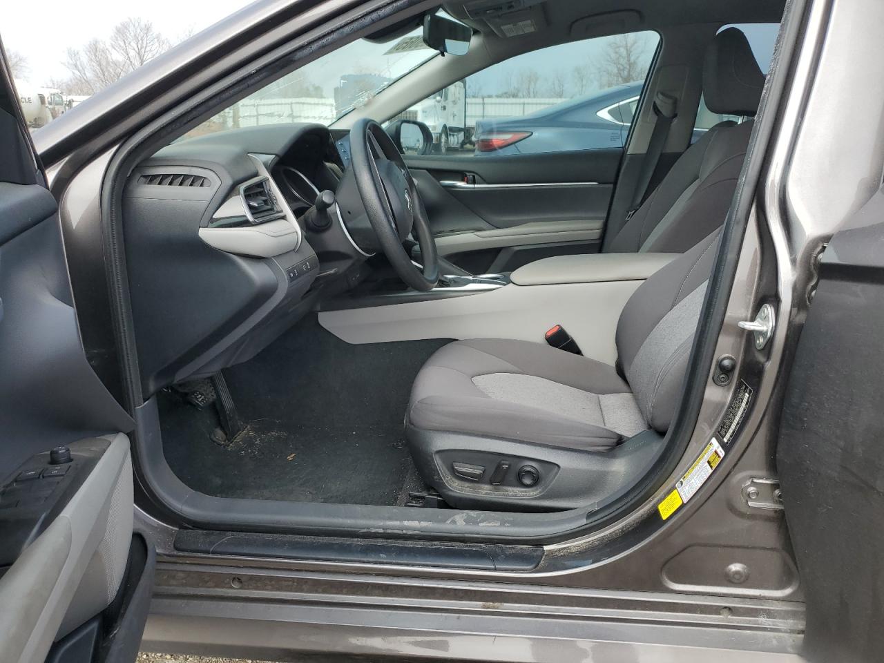 2022 Toyota Camry - Image 7