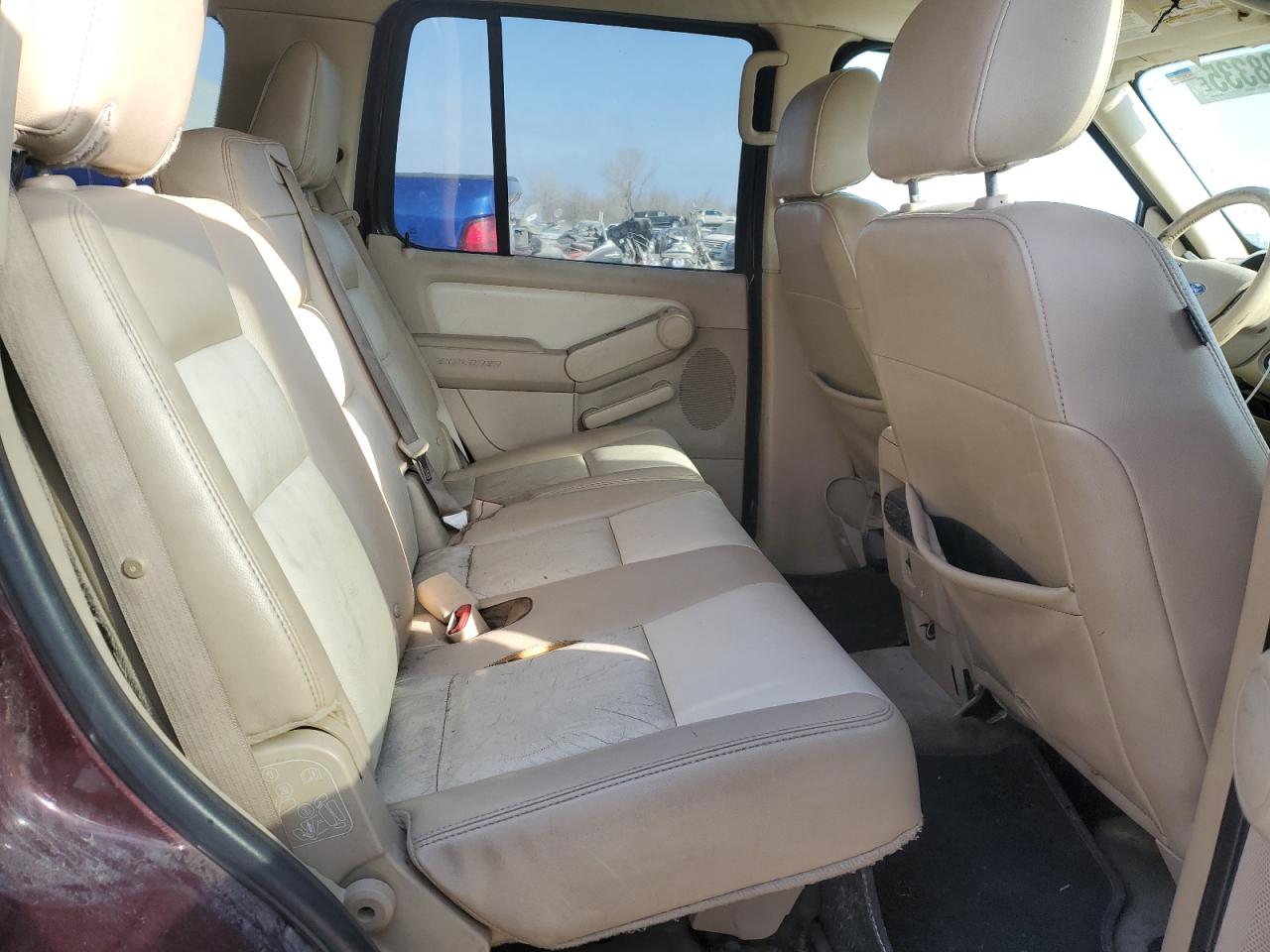 2006 Ford Explorer - Image 11