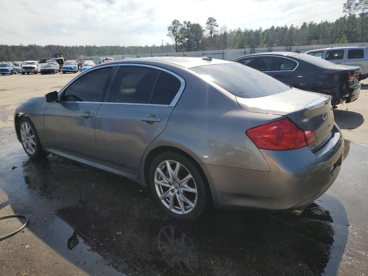 2012 Infiniti G - Image 2