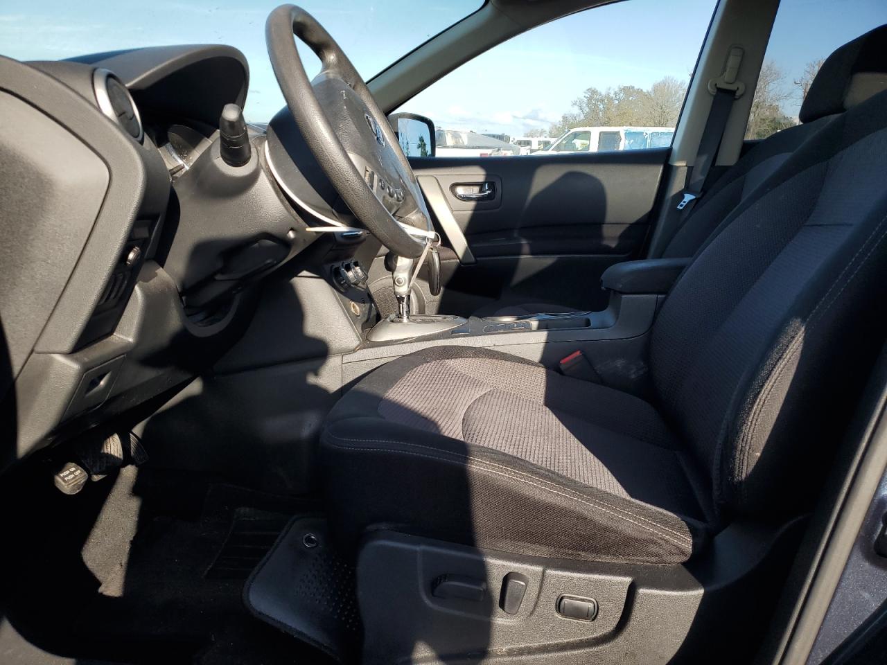 2013 Nissan Rogue - Image 7