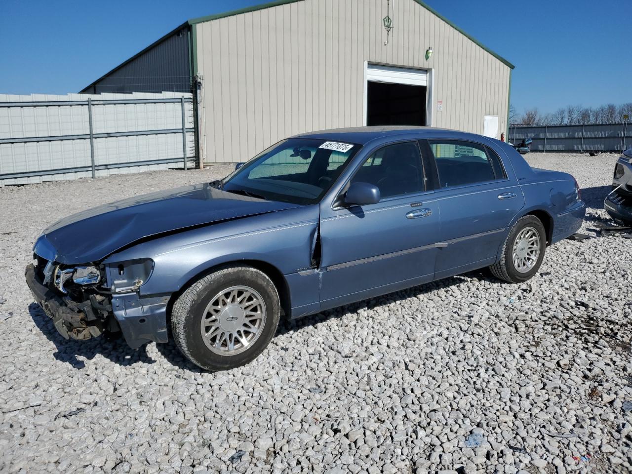 1999 Lincoln Town Car - Image 1
