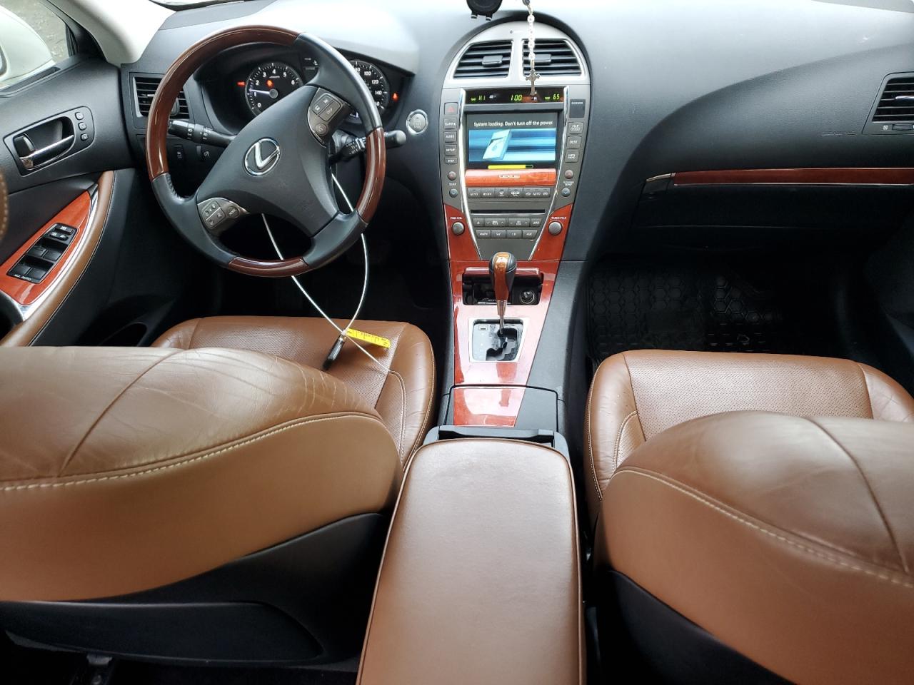 2012 Lexus ES - Image 8