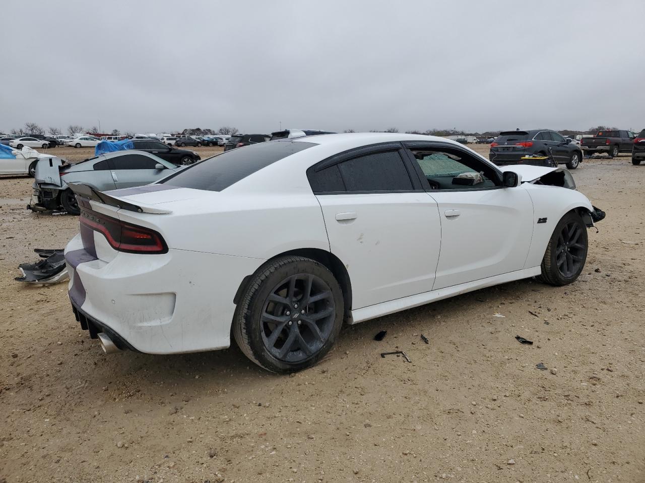 2020 Dodge Charger - Image 3