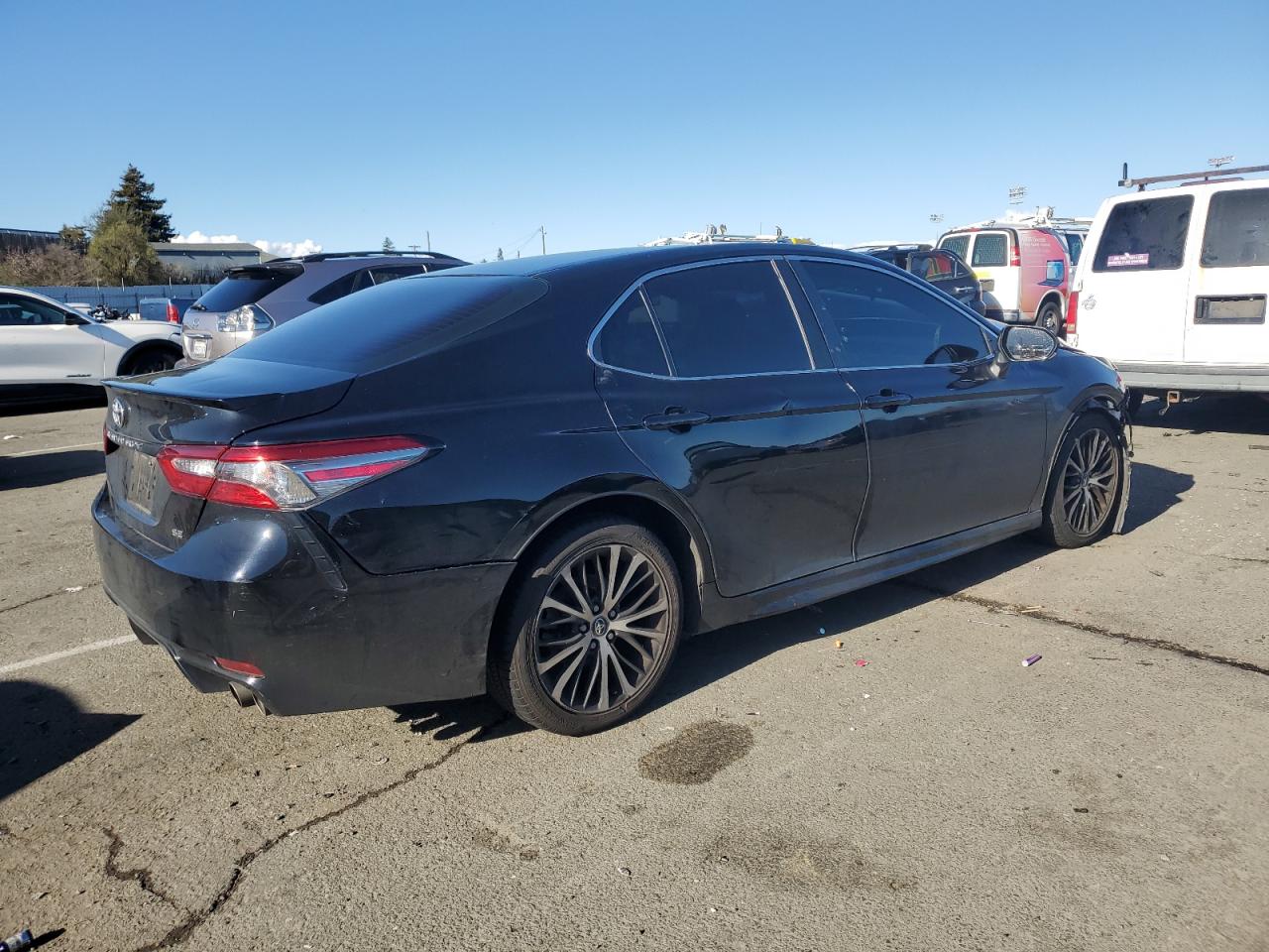 2018 Toyota Camry - Image 3