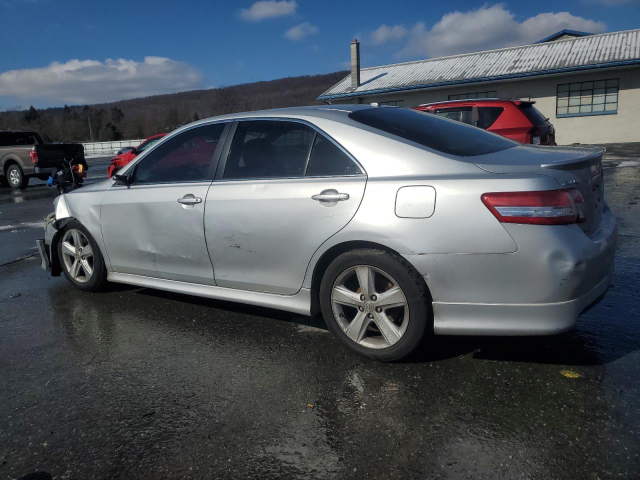 2010 Toyota Camry - Image 2