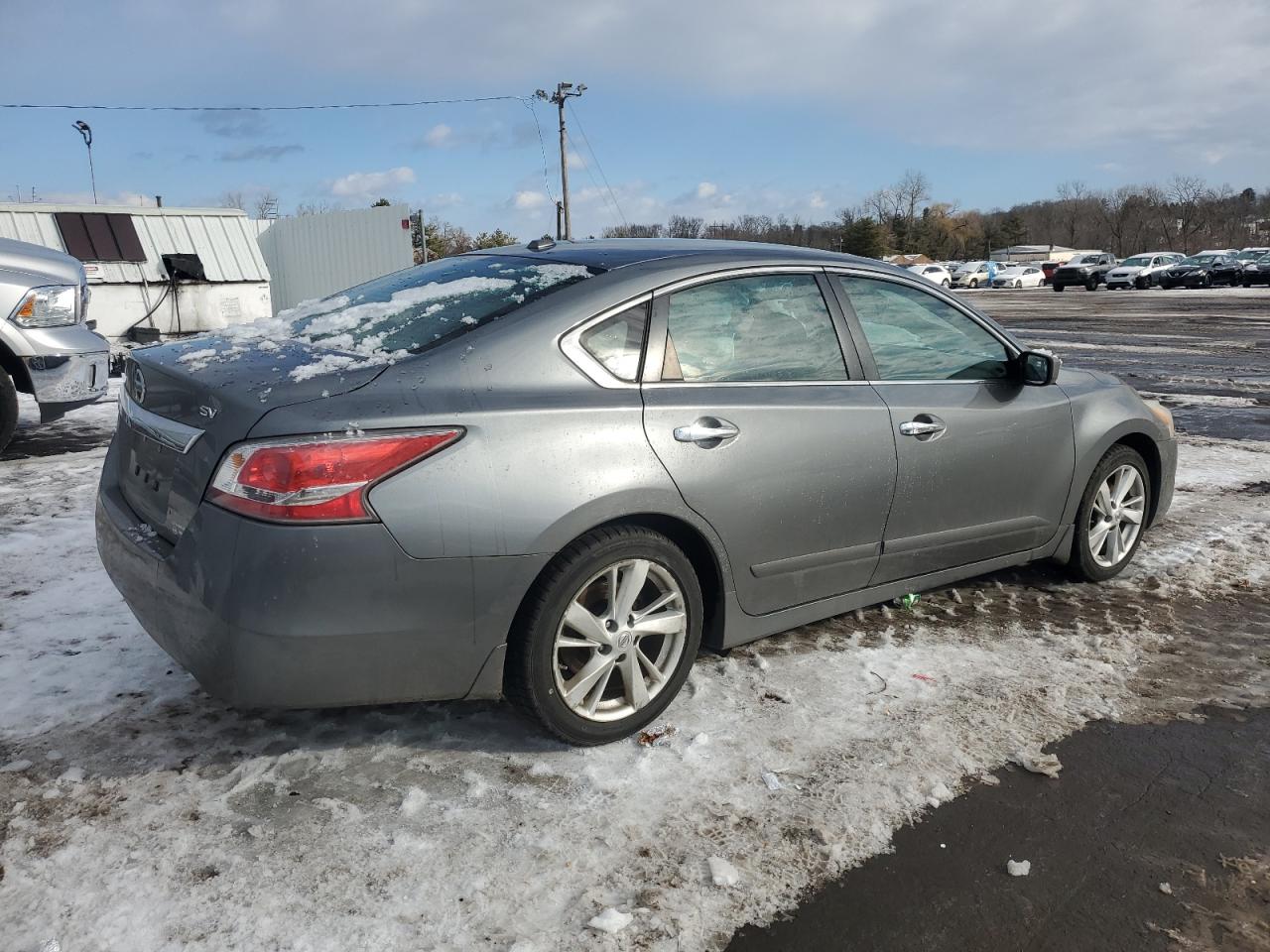 2015 Nissan Altima - Image 3