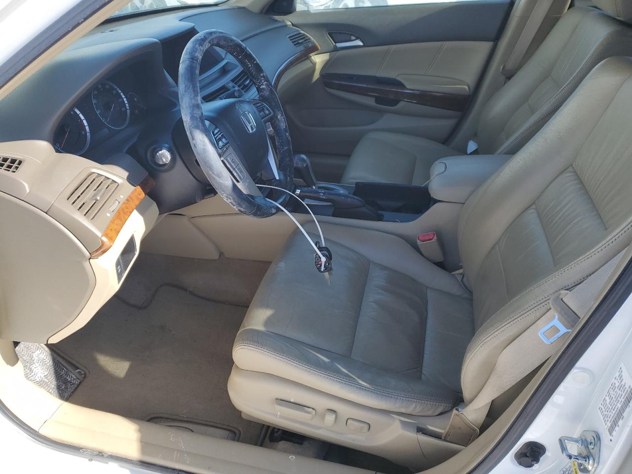 2009 Honda Accord - Image 7