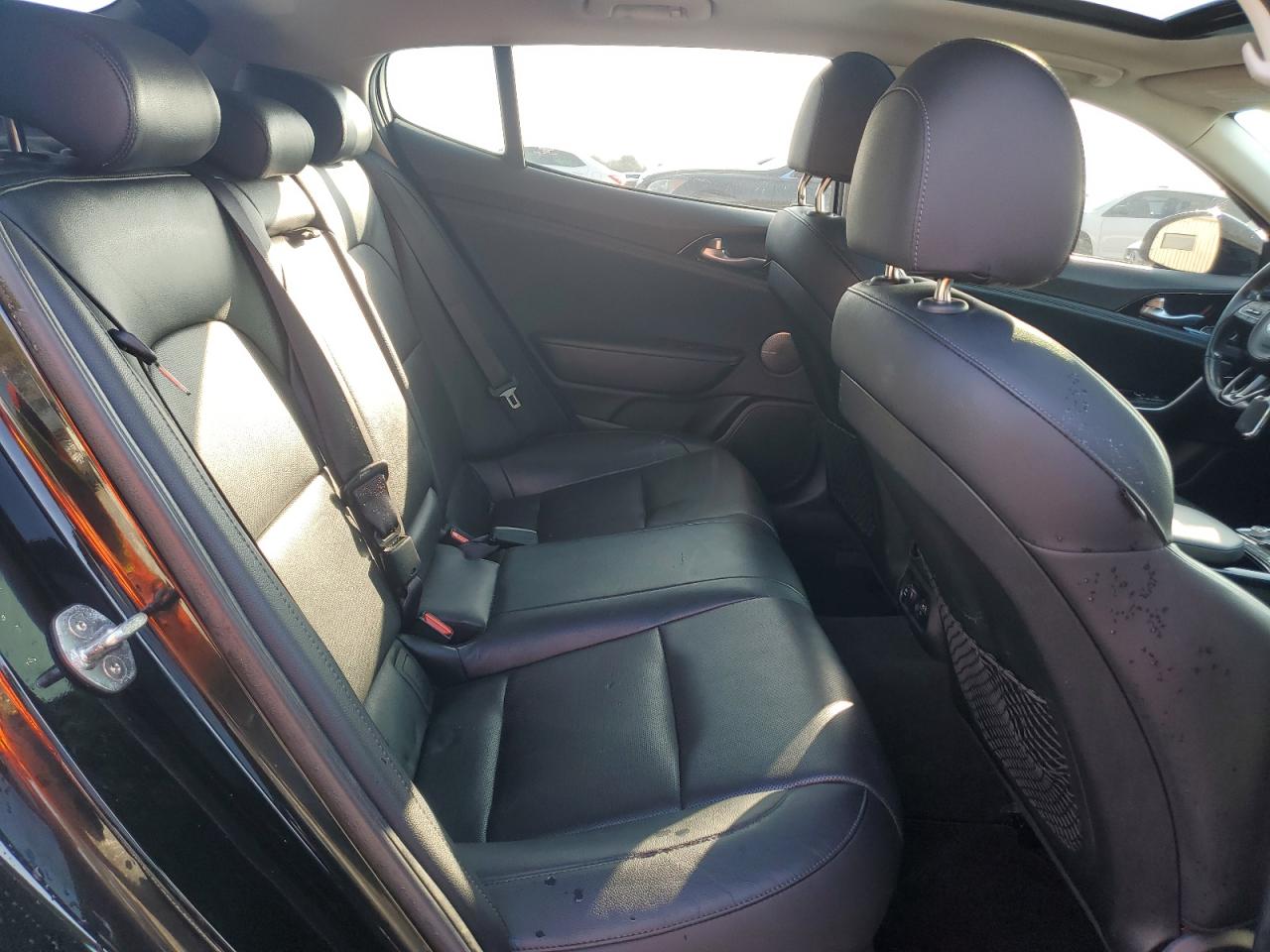 2018 Kia Stinger - Image 10