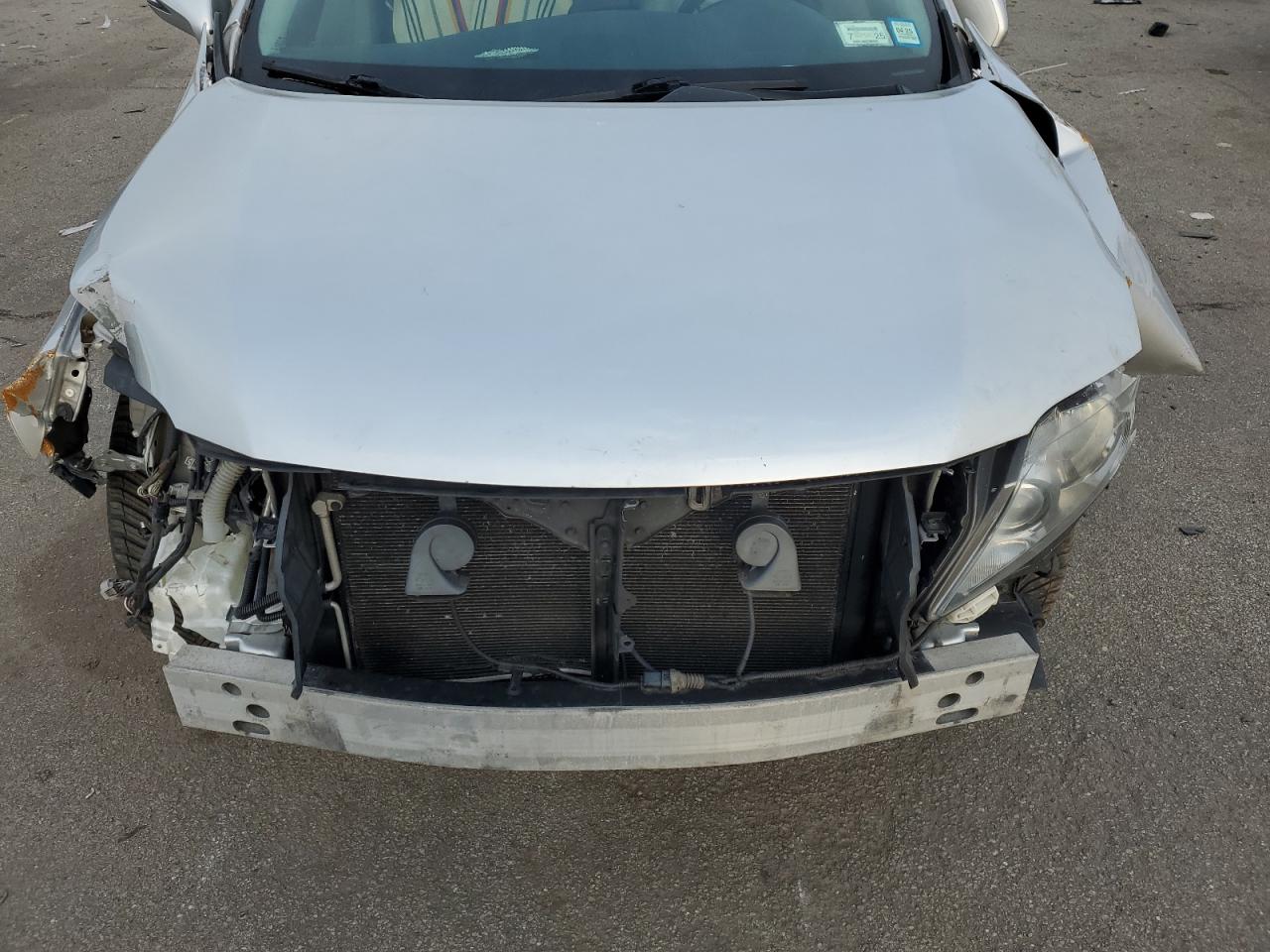 2012 Lexus RX - Image 12