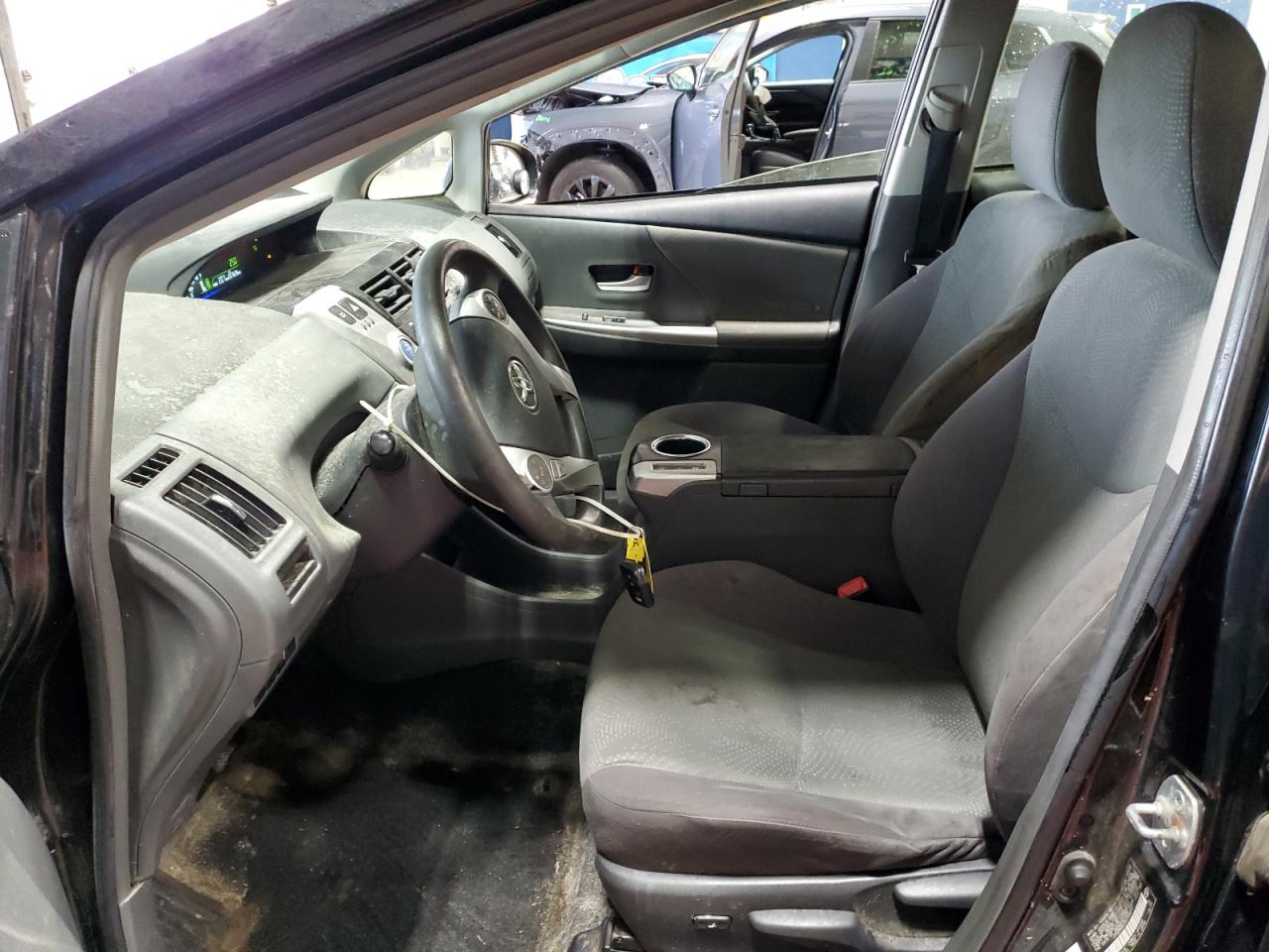 2012 Toyota Prius - Image 7