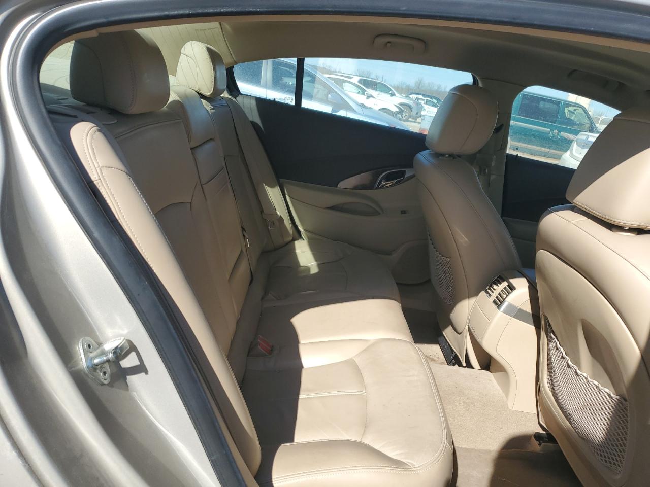 2011 Buick LaCrosse - Image 10