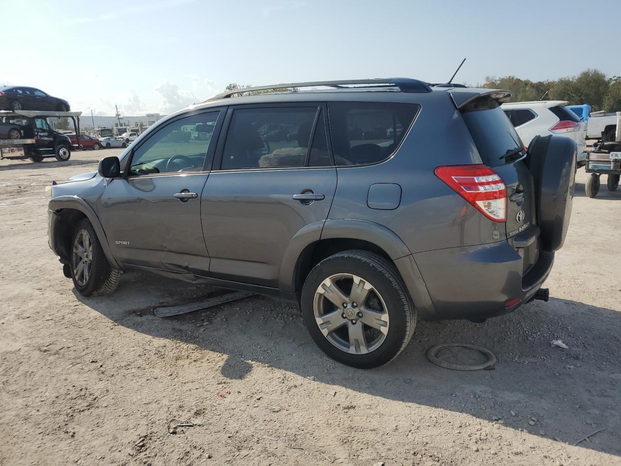 2009 Toyota RAV 4 - Image 2