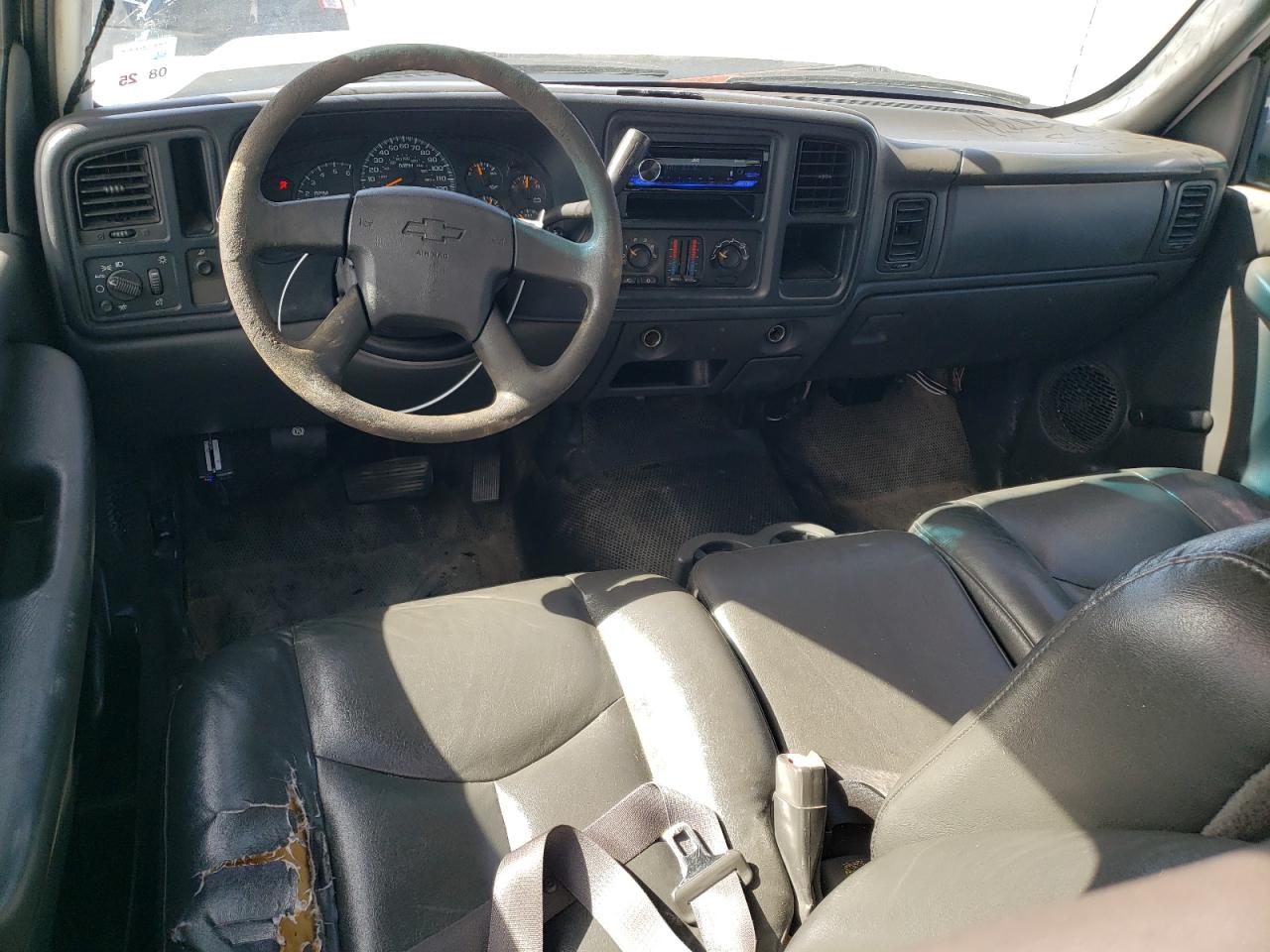 2006 Chevrolet Silverado - Image 8