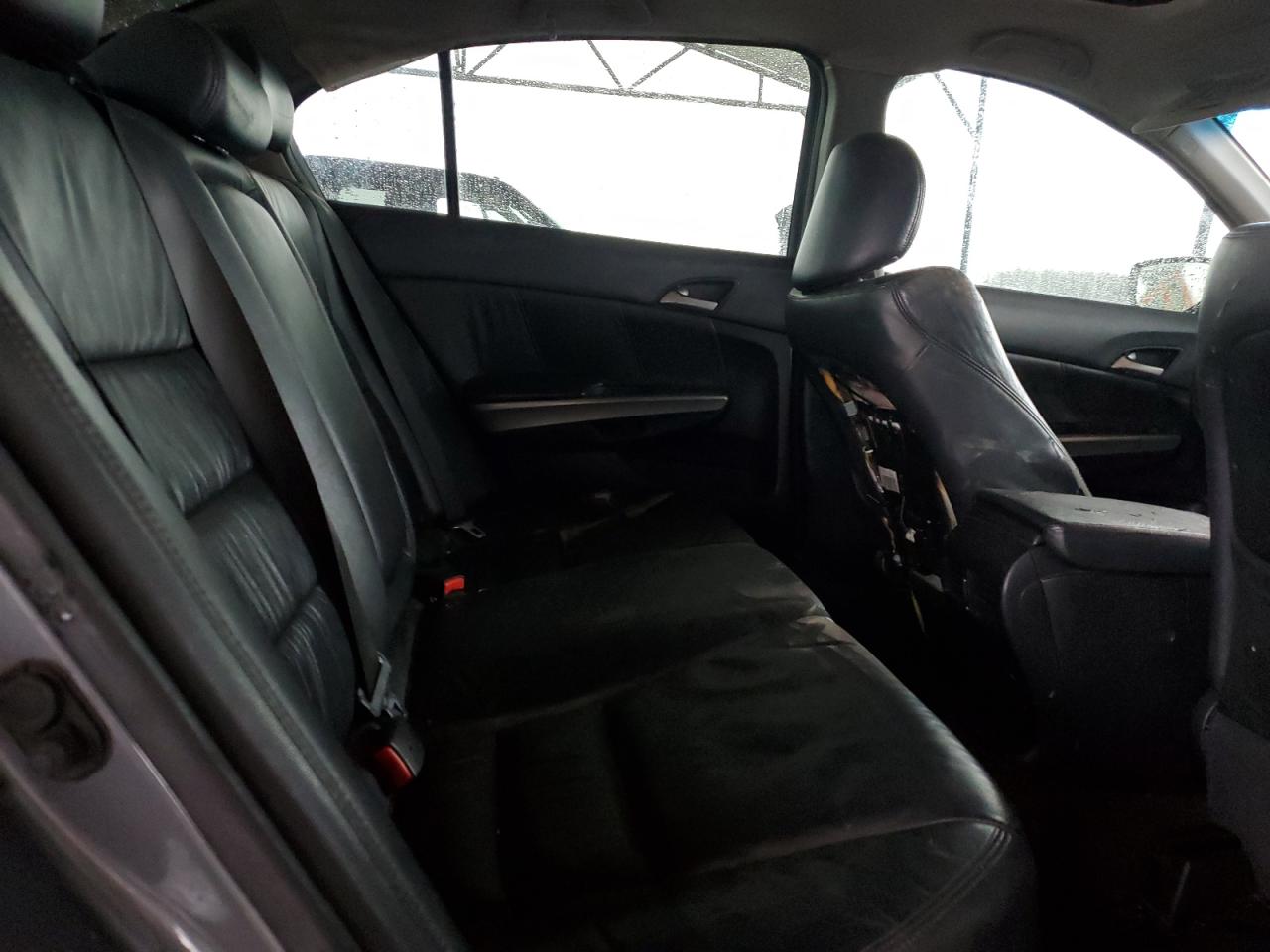 2010 Honda Accord - Image 10