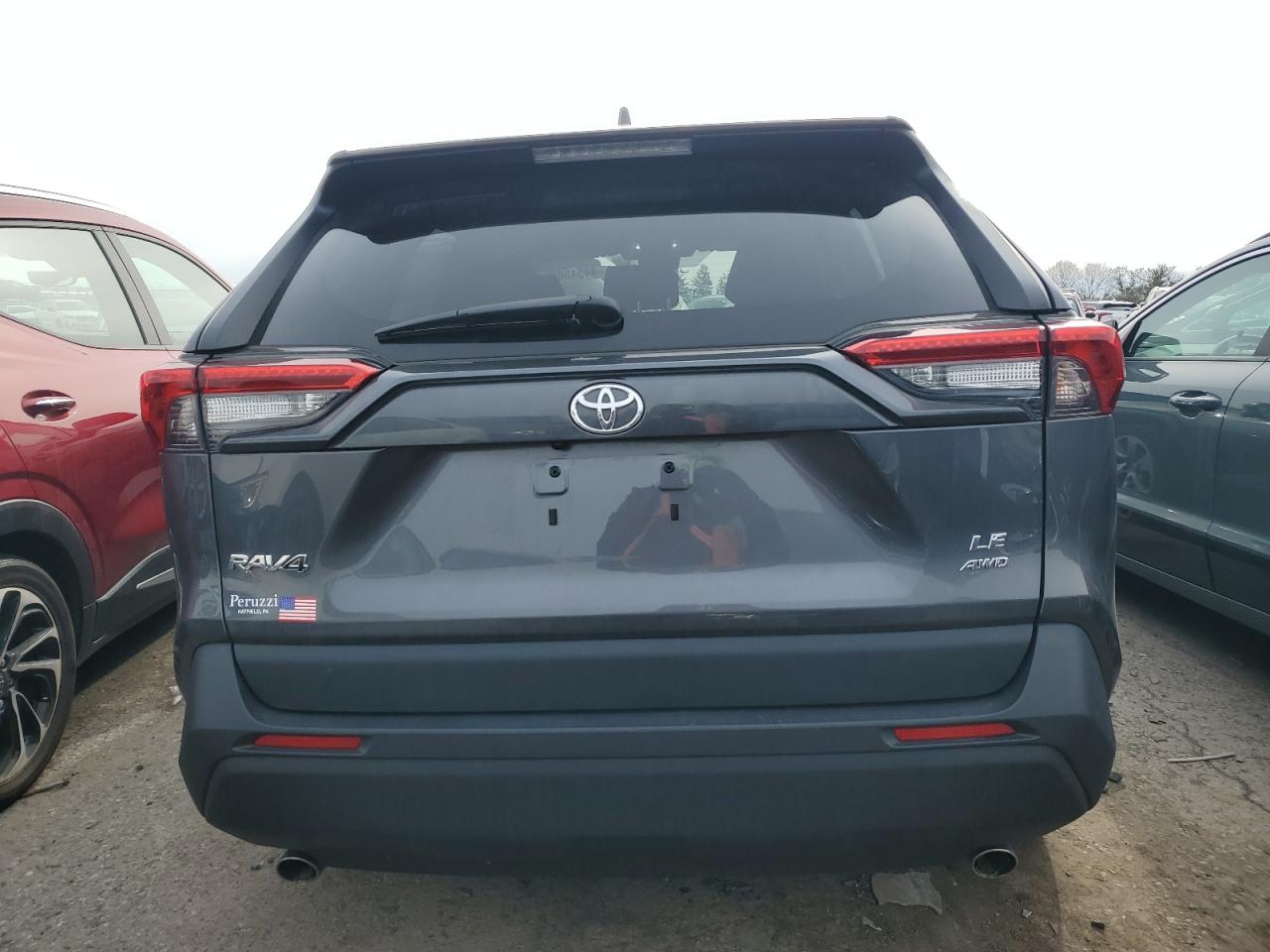 2022 Toyota RAV 4 - Image 6