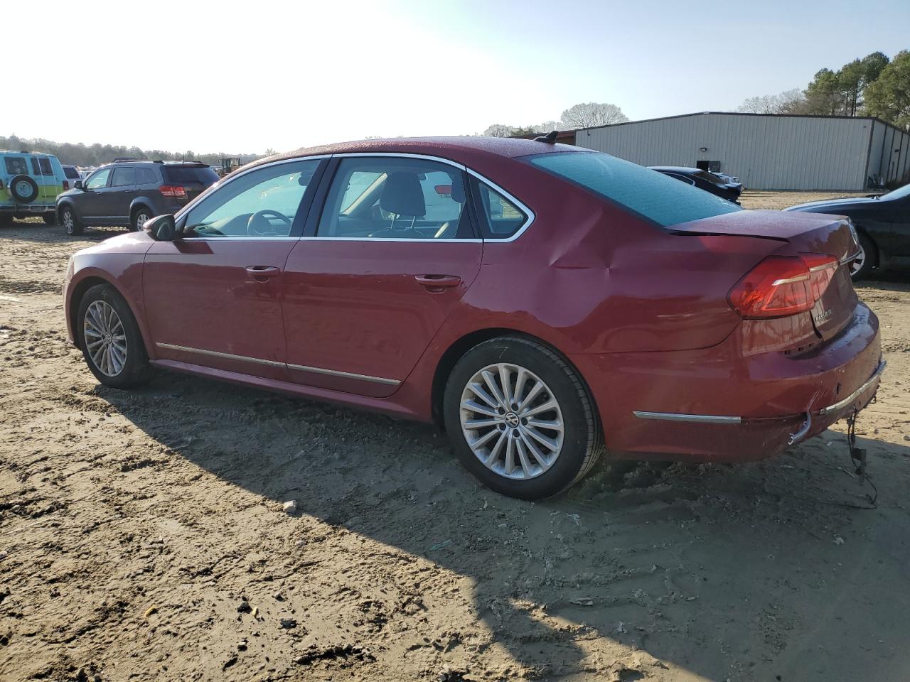 2016 Volkswagen Passat - Image 2
