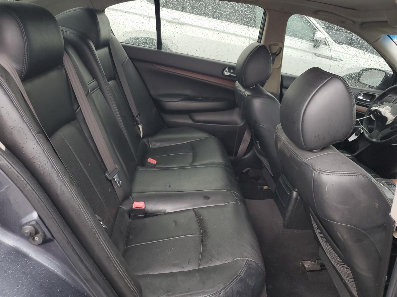 2008 Infiniti G - Image 10
