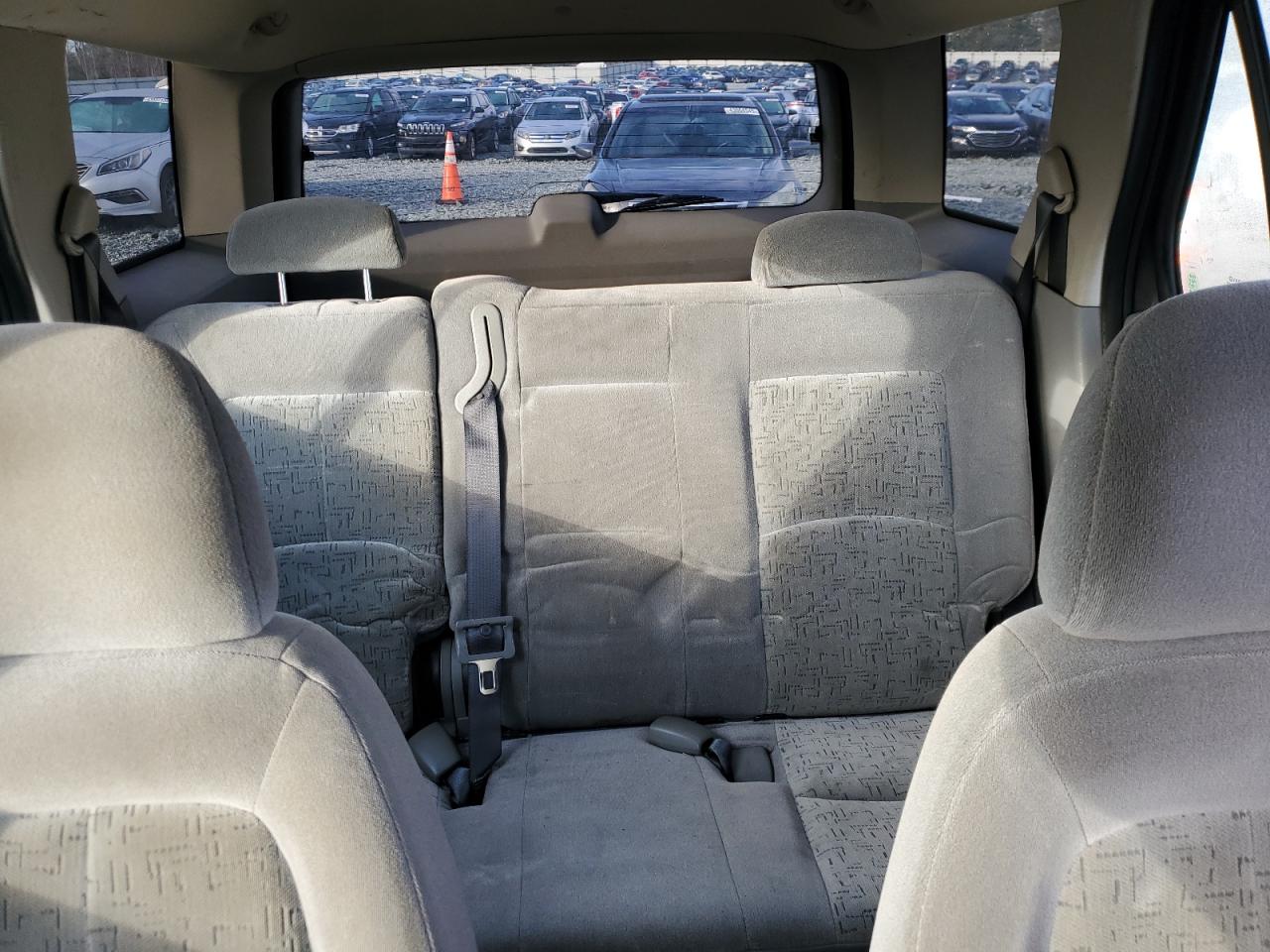 2003 Saturn VUE - Image 10