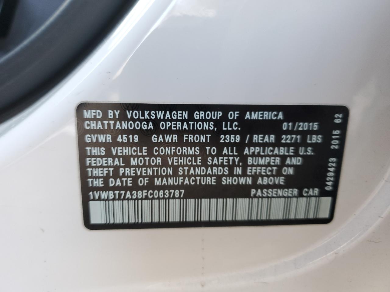 2015 Volkswagen Passat - Image 12